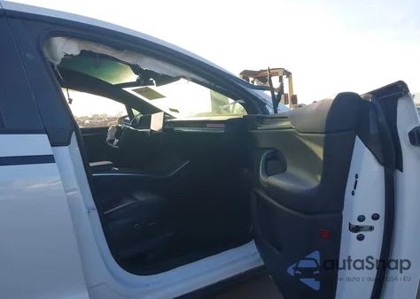 2022 Tesla Model X Dual Motor All-Wheel Drive/Plaid Tri Motor All-Wheel Drive from USA, damaged, VIN 7SAXCDE54NF344069